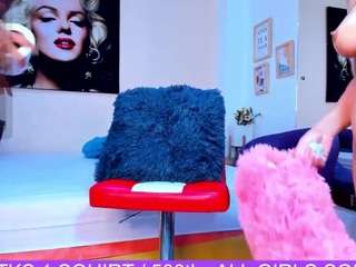 Love-you18 nude in hot sex Live chat