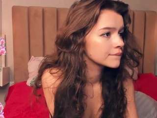 Lynn , 🛡 nude in hot sex Live chat