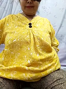 SONIYA_THAKUR nude live chat in sexy room
