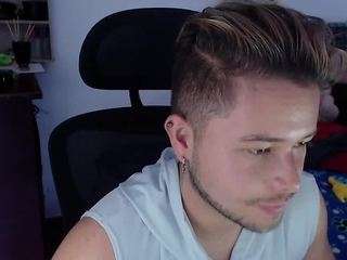 jsleon nude in hot sex Live chat