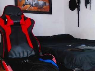 Leon18K nude in hot sex Live chat