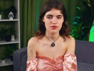 Lucetta nude in hot sex Live chat