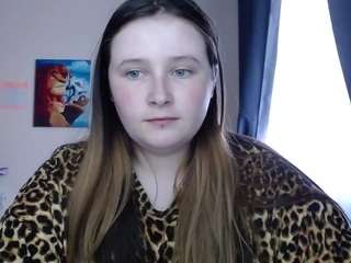MaggieMoll nude in hot sex Live chat