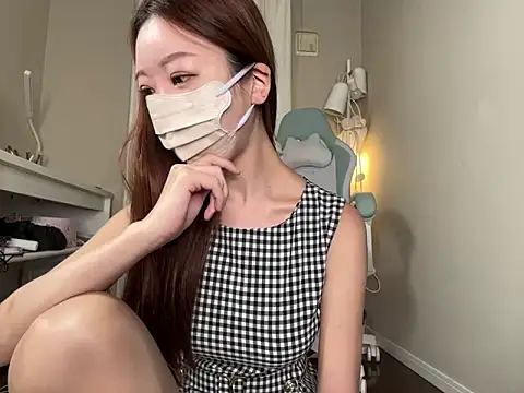 Mina_cyan nude live chat in sexy room