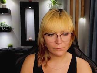 BantikVirt nude in hot sex Live chat