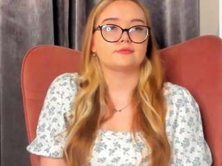 BlissEstey nude in hot sex Live chat