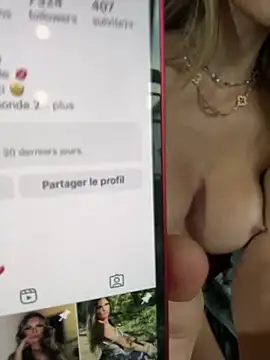 Ladamoon nude live chat in sexy room