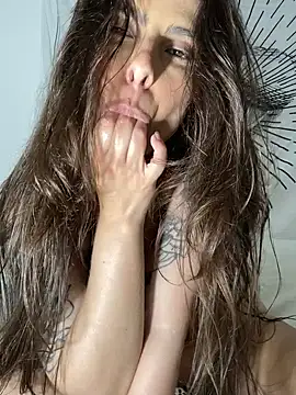 MaduMendx nude live chat in sexy room