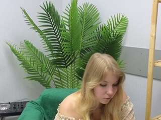 MaudGrayer nude in hot sex Live chat