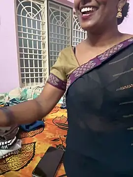 Riyaa_telugu nude live chat in sexy room