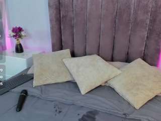 Samyy-Johnson nude in hot sex Live chat