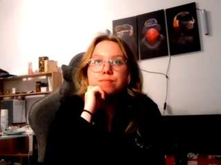 CarmelitaMccarron nude in hot sex Live chat
