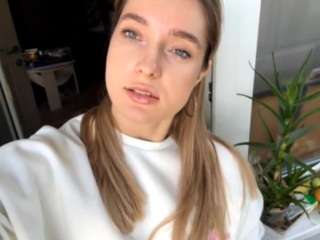 ChanelLungwitz nude in hot sex Live chat