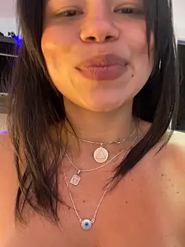 GrlAlice nude live chat in sexy room