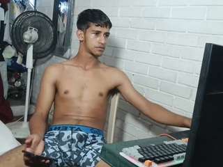 lucasyesid nude in hot sex Live chat