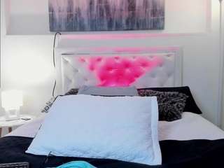 LucyColleen nude in hot sex Live chat