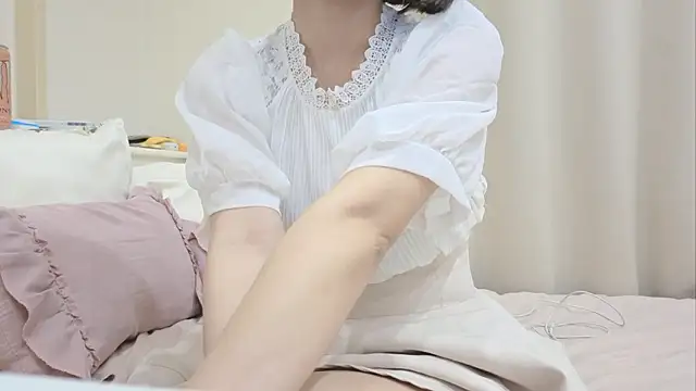 Miho-ch nude live chat in sexy room