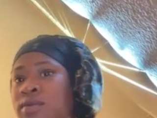 PrettyNinaaa nude in hot sex Live chat
