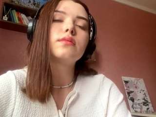 PUP-MARLOW nude in hot sex Live chat