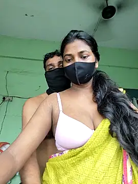 Renu_143 nude live chat in sexy room