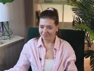 ThanhKlopfenstein nude in hot sex Live chat