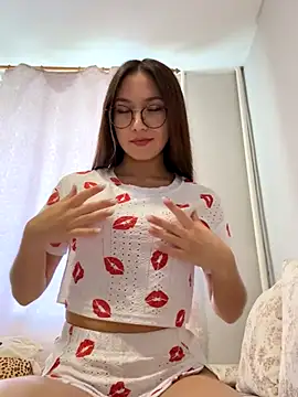 BlossomDreamer nude live chat in sexy room