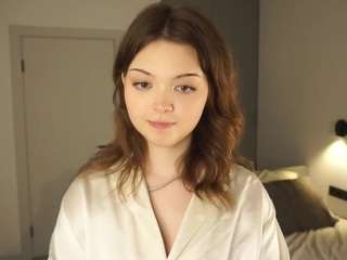 DaynaHenrichsen nude in hot sex Live chat