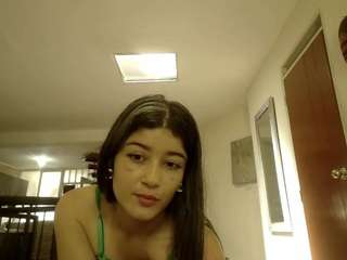 EmmaHerby nude in hot sex Live chat