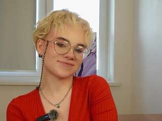 ErlineHeemstra nude in hot sex Live chat