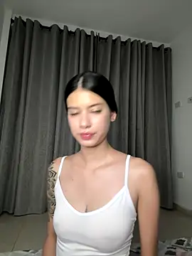 Giasteele nude live chat in sexy room