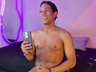 Maxx-black nude in hot sex Live chat