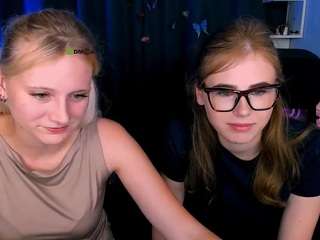ofelia-peachy nude in hot sex Live chat
