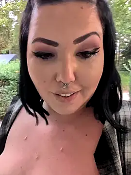 SquirtQueen_BonnieBlack nude live chat in sexy room