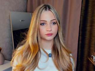 AlitaRogne nude in hot sex Live chat