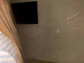 AlyshaBaltzer nude in hot sex Live chat