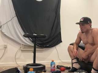 hwdmusclerub nude in hot sex Live chat