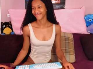 Kira2113 nude in hot sex Live chat
