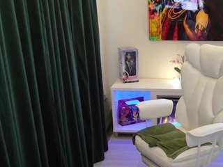 Rogue nude in hot sex Live chat