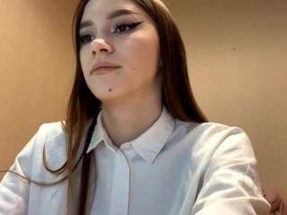 Trisha come to you nude in hot sex Live chat