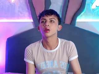 Princeapolo nude in hot sex Live chat