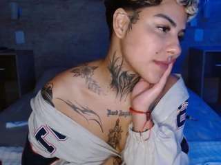 Torinha nude in hot sex Live chat
