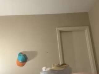 TrixieRaee nude in hot sex Live chat