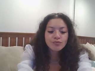 uwusummer nude in hot sex Live chat