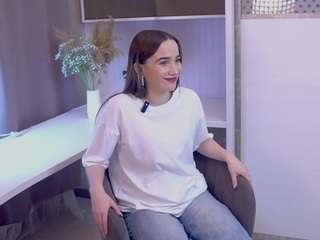 VirginiaSusmilch nude in hot sex Live chat