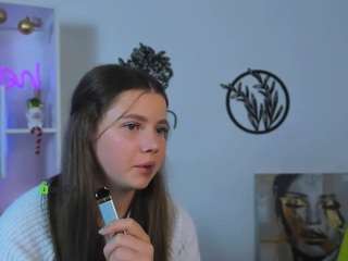 colla-white nude in hot sex Live chat