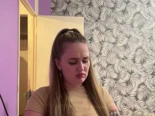 EmeraldArmentrout nude in hot sex Live chat