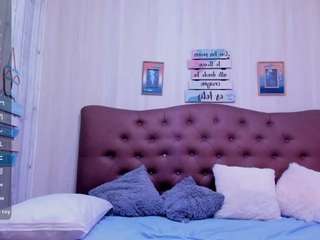 Kloee-DD nude in hot sex Live chat