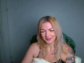 MadonnaM nude in hot sex Live chat