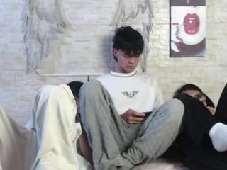 axelmilokairoDyerear nude in hot sex Live chat
