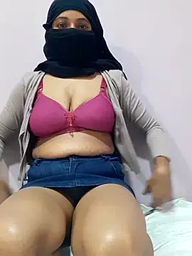 Cutehotwife nude live chat in sexy room